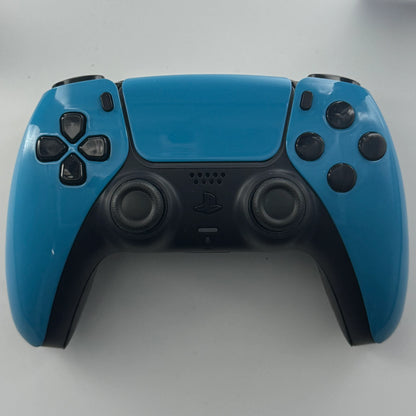 Custom PS5 Controller in leuchtender Miami Lackierung mit schwarzen Akzenten und 2er Paddle.